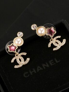 Chanel earring